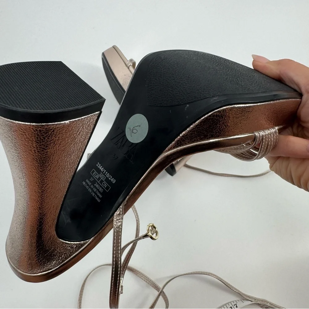 NEW Zara Bronze Metallic Block Heels
